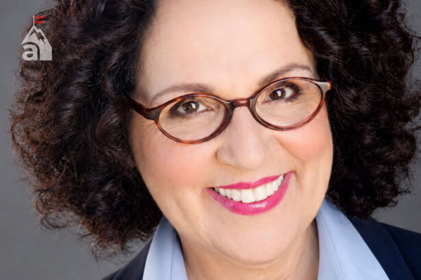 Carol Ann Susi